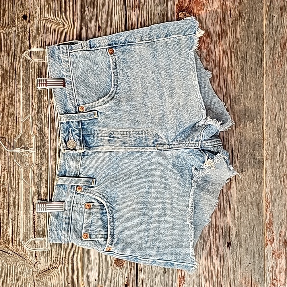 Levi 501 Denim Shorts Size 25